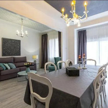 Nice, Cozy, Fcb Stadium,payment Parking Apartment