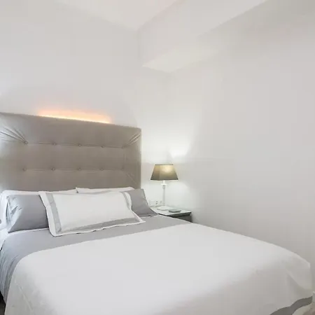 Apartment Nice, Cozy, Fcb Stadium,payment Parking