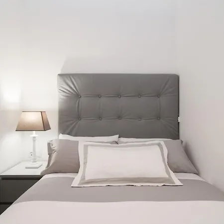 Nice, Cozy, Fcb Stadium,payment Parking Apartment Barcelona