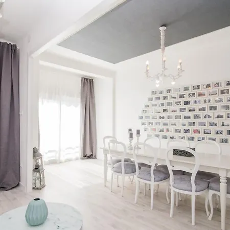 Apartment Nice, Cozy, Fcb Stadium,payment Parking *