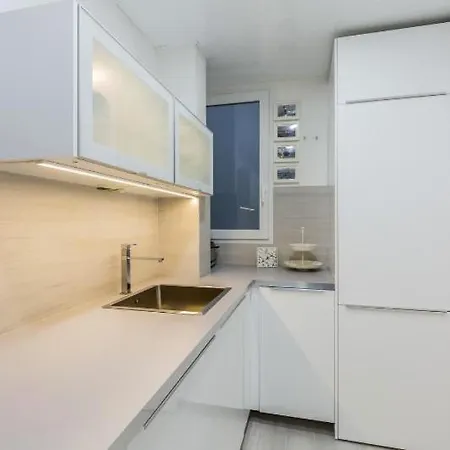 Apartment Nice, Cozy, Fcb Stadium,payment Parking Barcelona