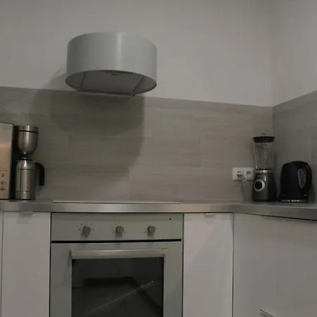 Nice, Cozy, Fcb Stadium,payment Parking Apartment